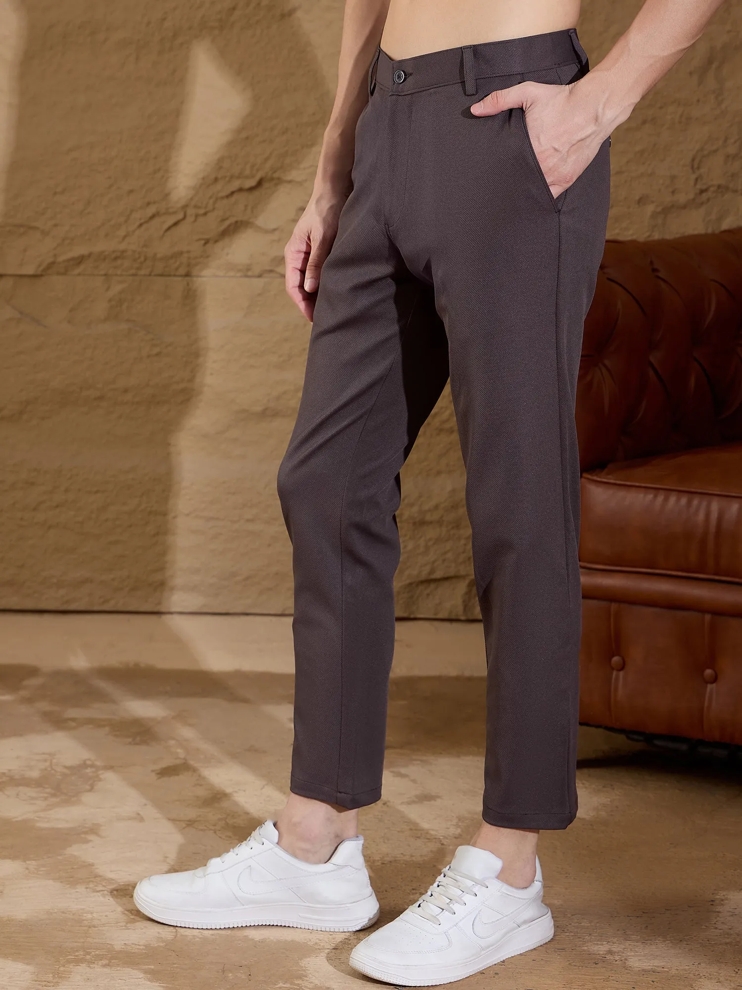 Dark Brown: Stretchable Chinos
