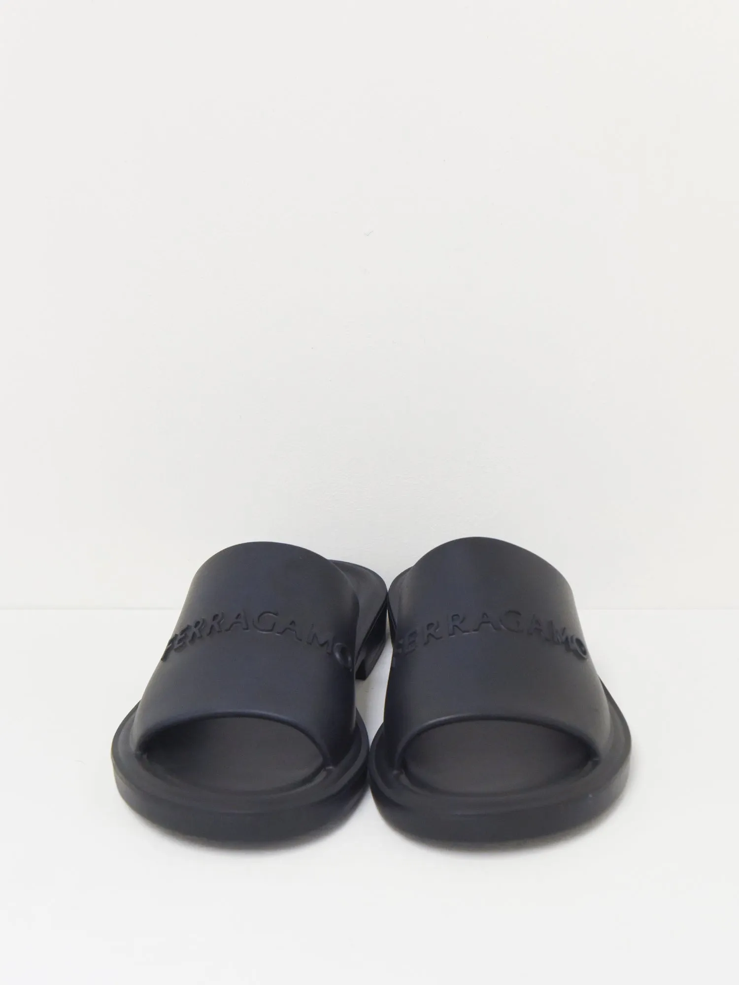 DEBOSSED LOGO RUBBER MULES_WOMEN