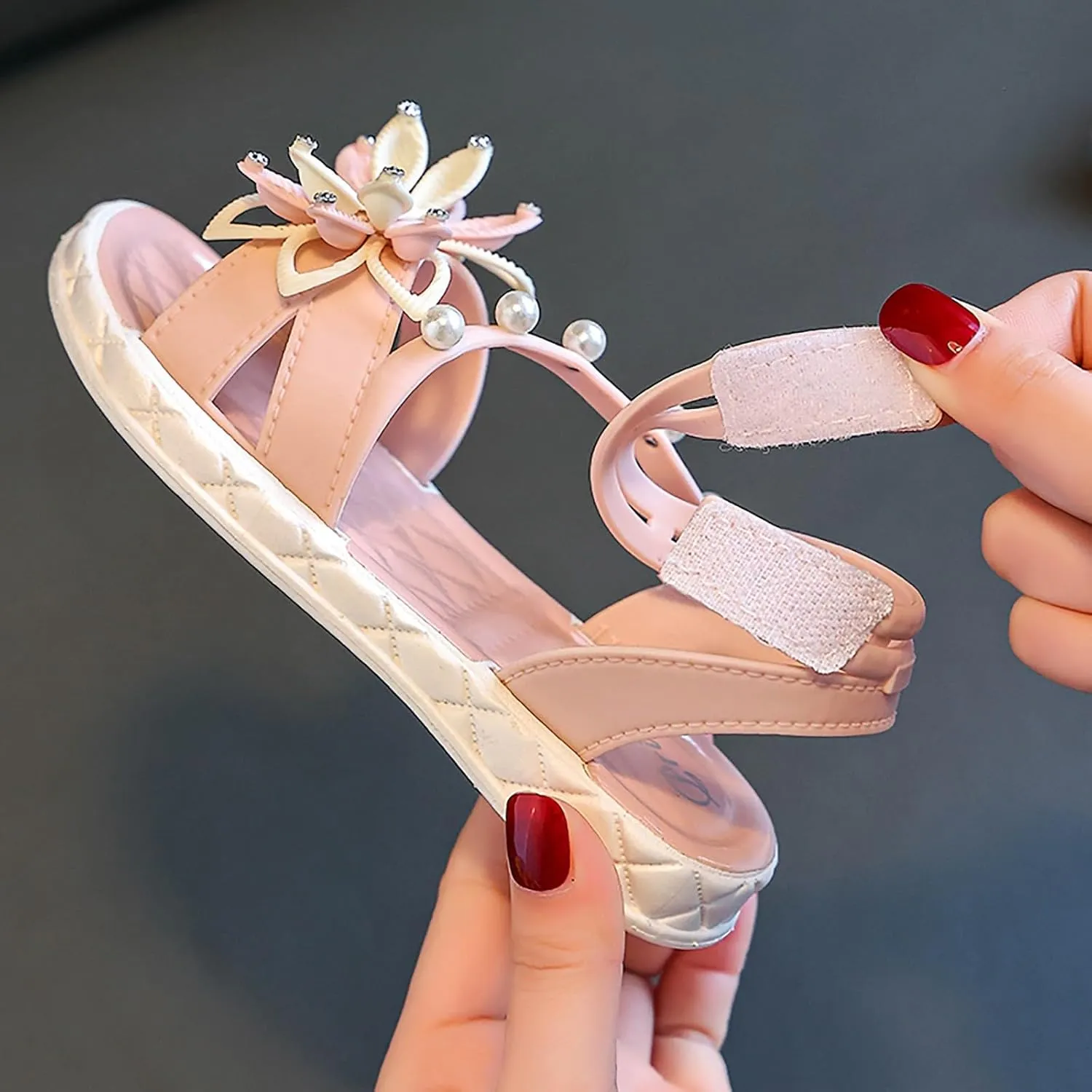 Girls Dress Shoes Children Shoes Fashion Flower Thick Soled Sandals Soft Sole Comfortable Princess Sandals Adjustable Sporty Slides for The Beach and Pool