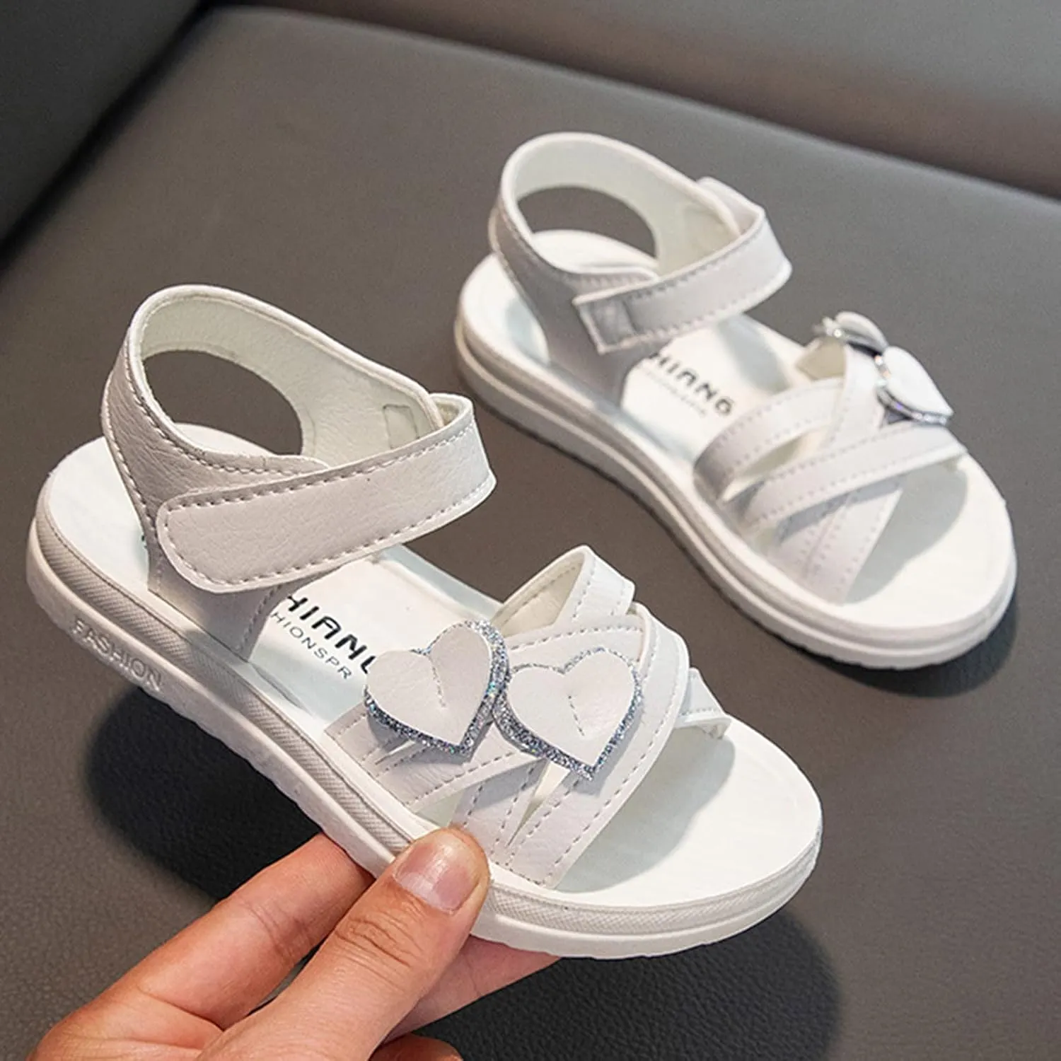 Heart Decorative Thick Sole Sandals for Girls Fashion Soft Sole Open Toe Comfortable Princess School Party Shoes
