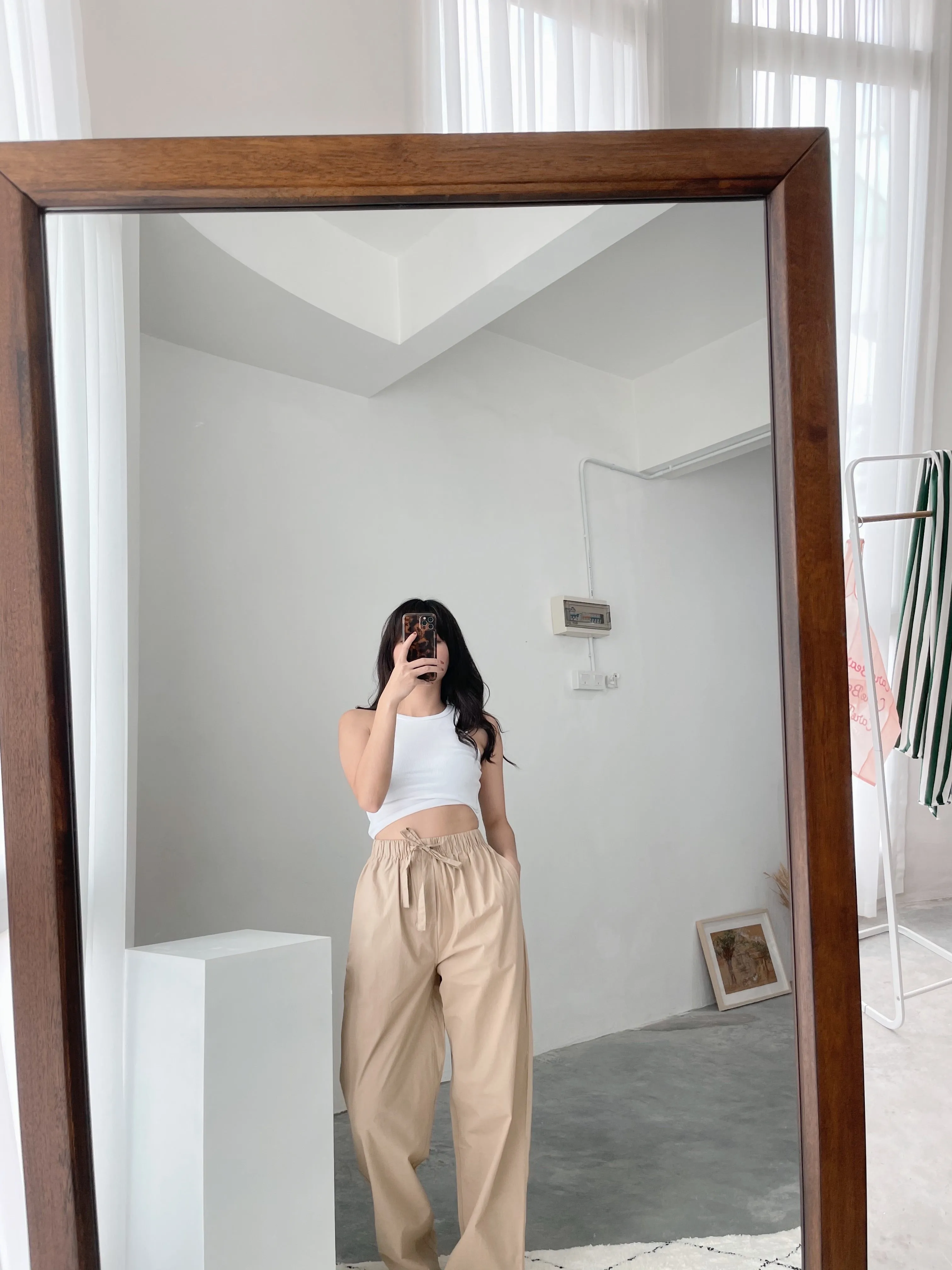 Homegirls Lounge KHAKI