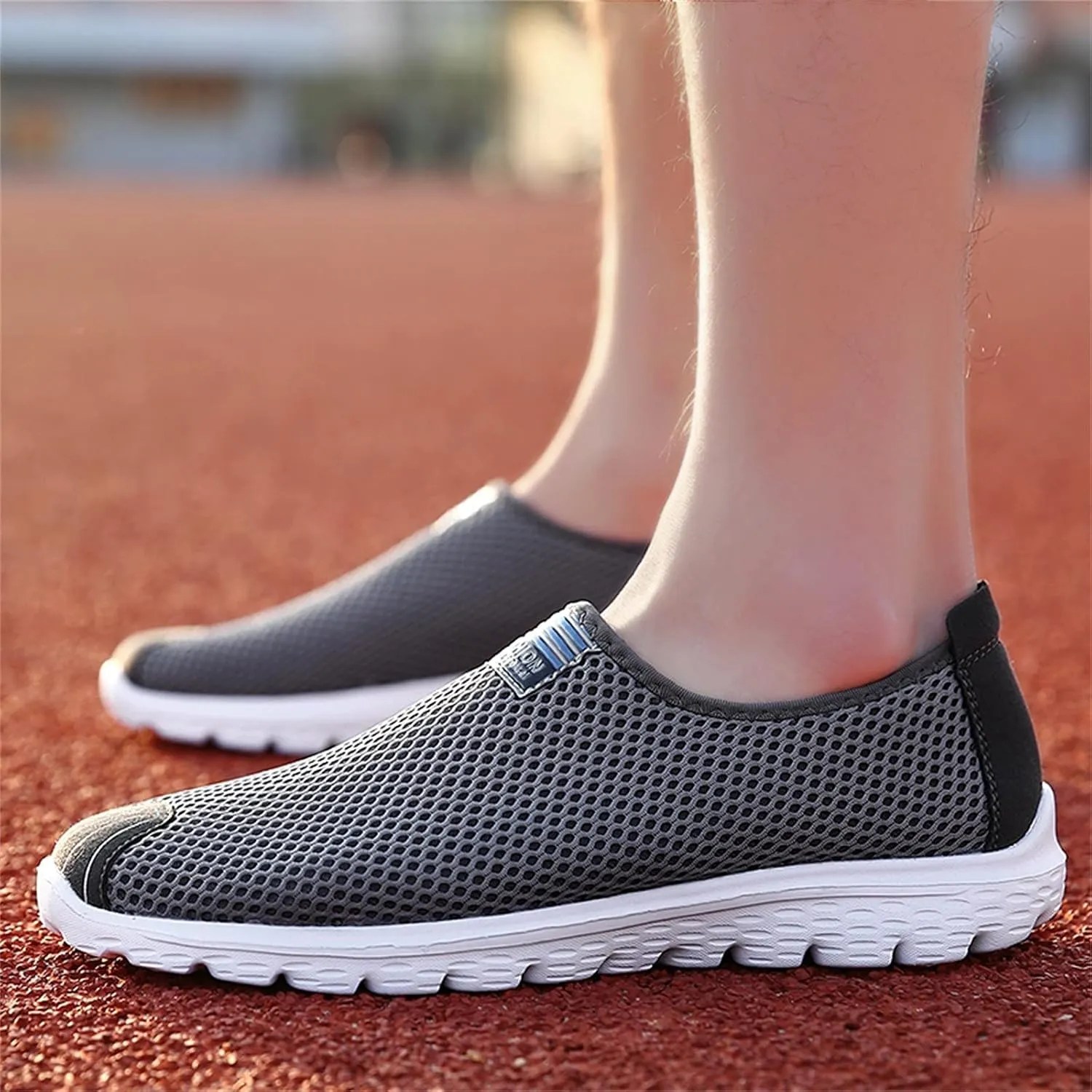 Men's Casual Shoes Workout Shoes Men Running Shoes Lightweight Tennis Shoes Non Slip Breathable Mesh Walking Sneakers