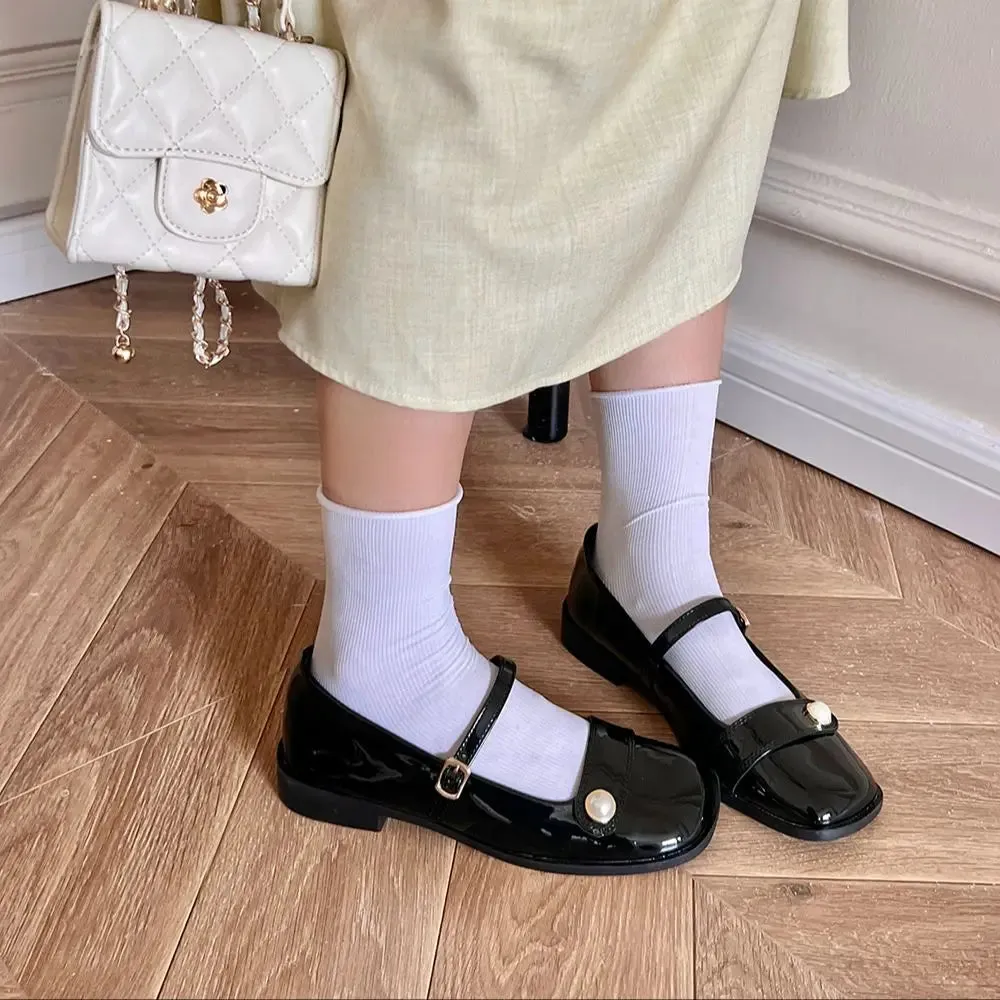 Mqtime Square Toe Women Flats Loafers New Arrivals Black Silver Red Patent Leather Rivet Design Flat Low Heels Autumn Spring Shoes
