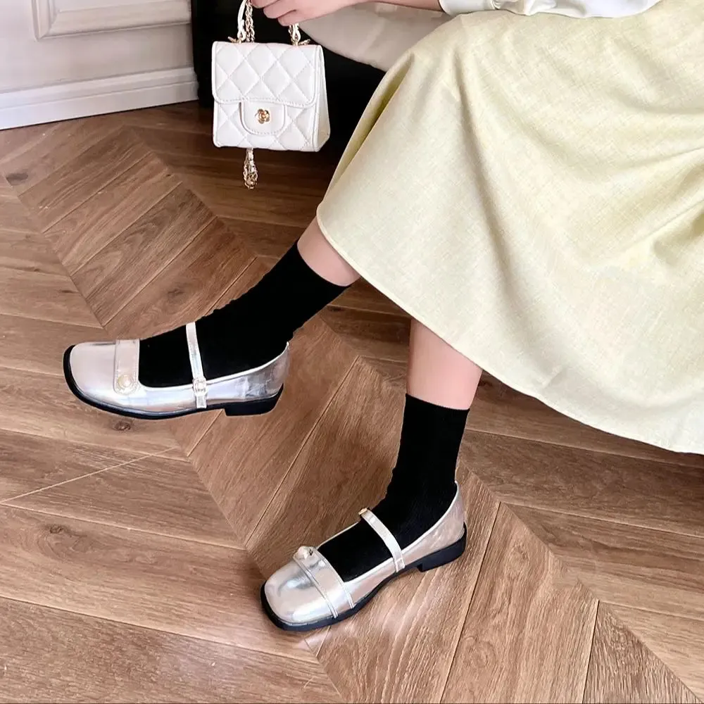 Mqtime Square Toe Women Flats Loafers New Arrivals Black Silver Red Patent Leather Rivet Design Flat Low Heels Autumn Spring Shoes