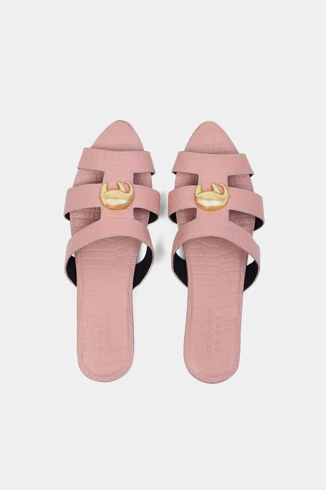 Salmon Helix Resort Mules