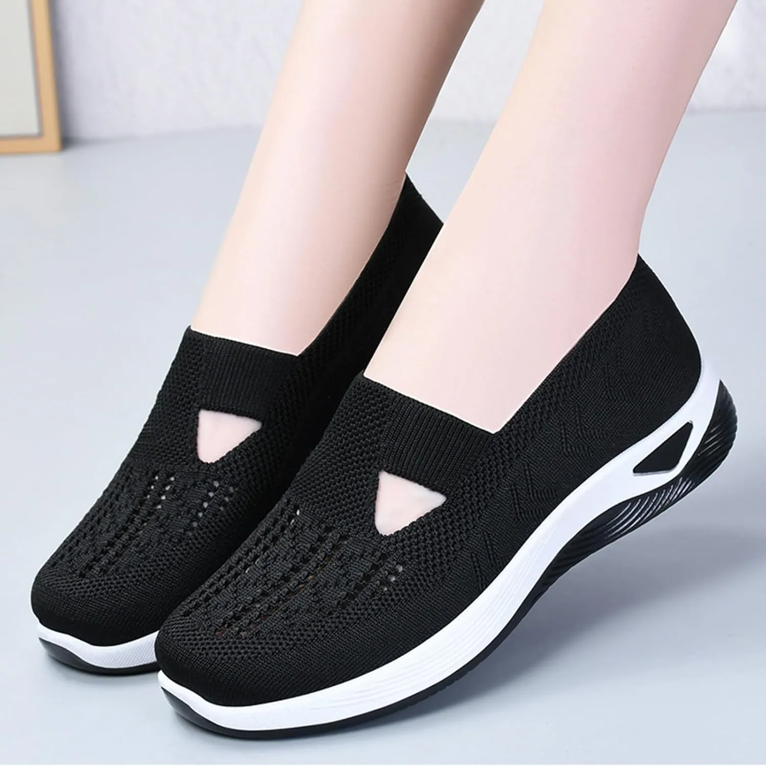 Women Comfortable Slip On Shoes Lightweight Walking Sneakers Canvas Casual Flats Non Slip Elastic Loafers