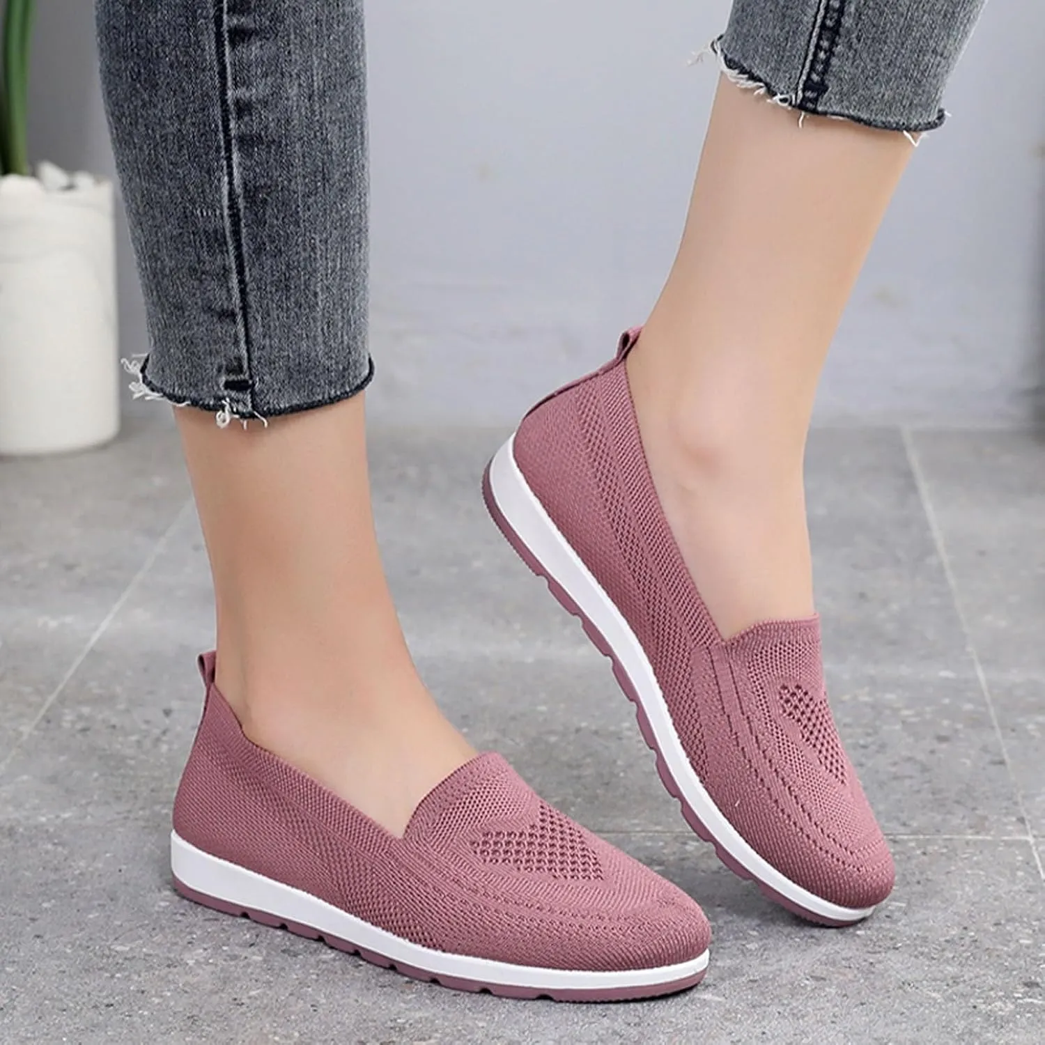 Womens Breathable Running Sports Shoes Low Top Tennis Shoes Non Slip Lightweight Walking Shoes Elderly Shoes