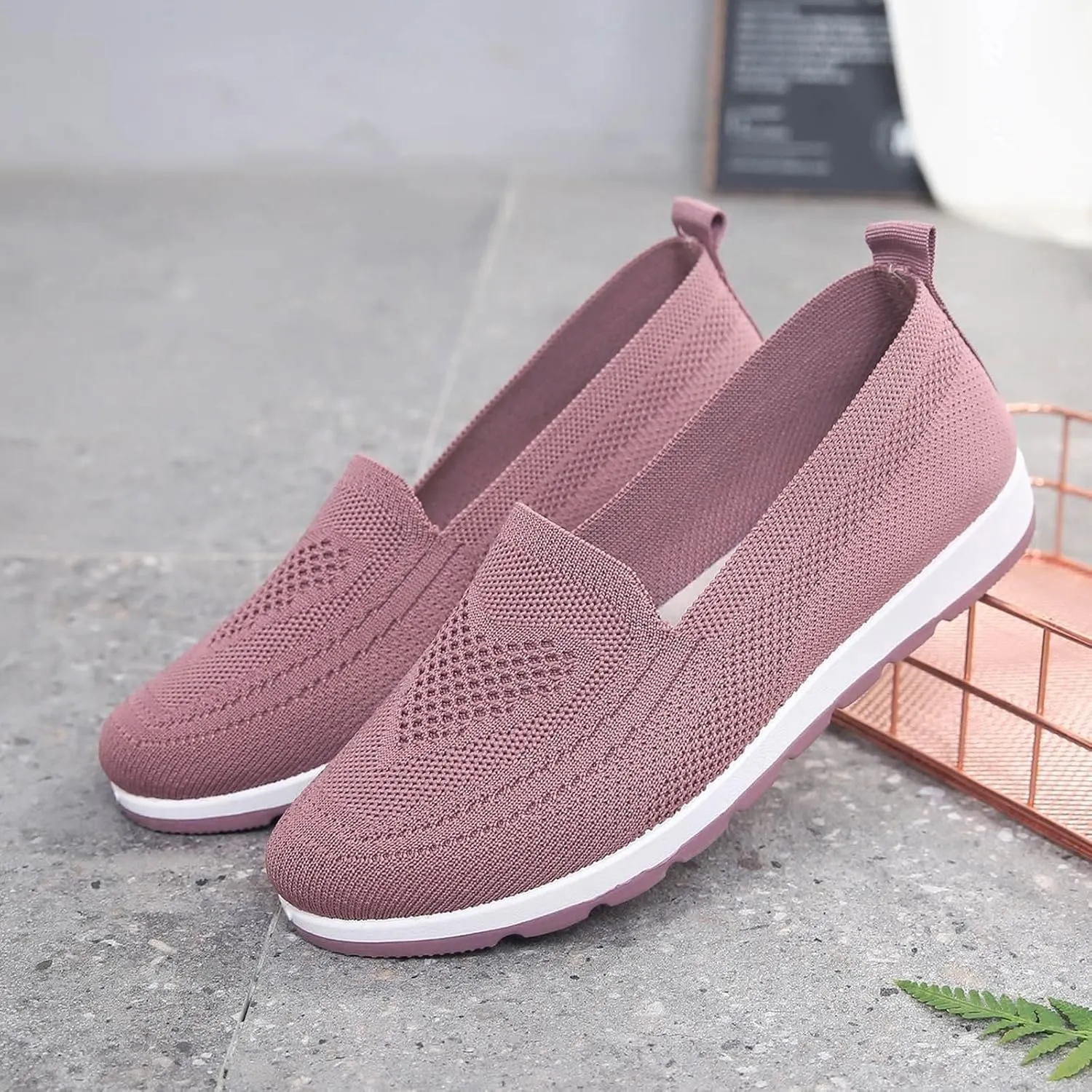 Womens Breathable Running Sports Shoes Low Top Tennis Shoes Non Slip Lightweight Walking Shoes Elderly Shoes