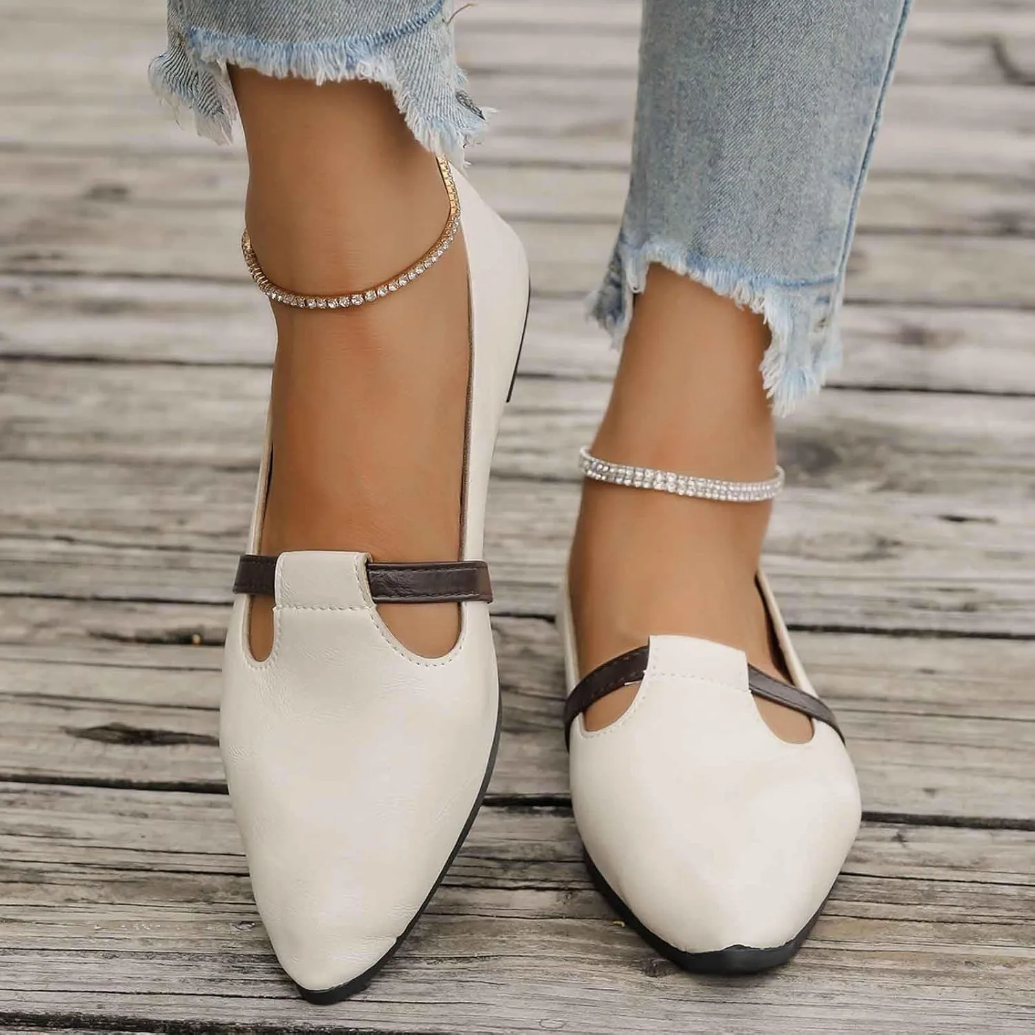 Women's Casual Slip On Shoes Comfortable Lightweight Breathable Flat Sandals for Daily Wear with Square Toe