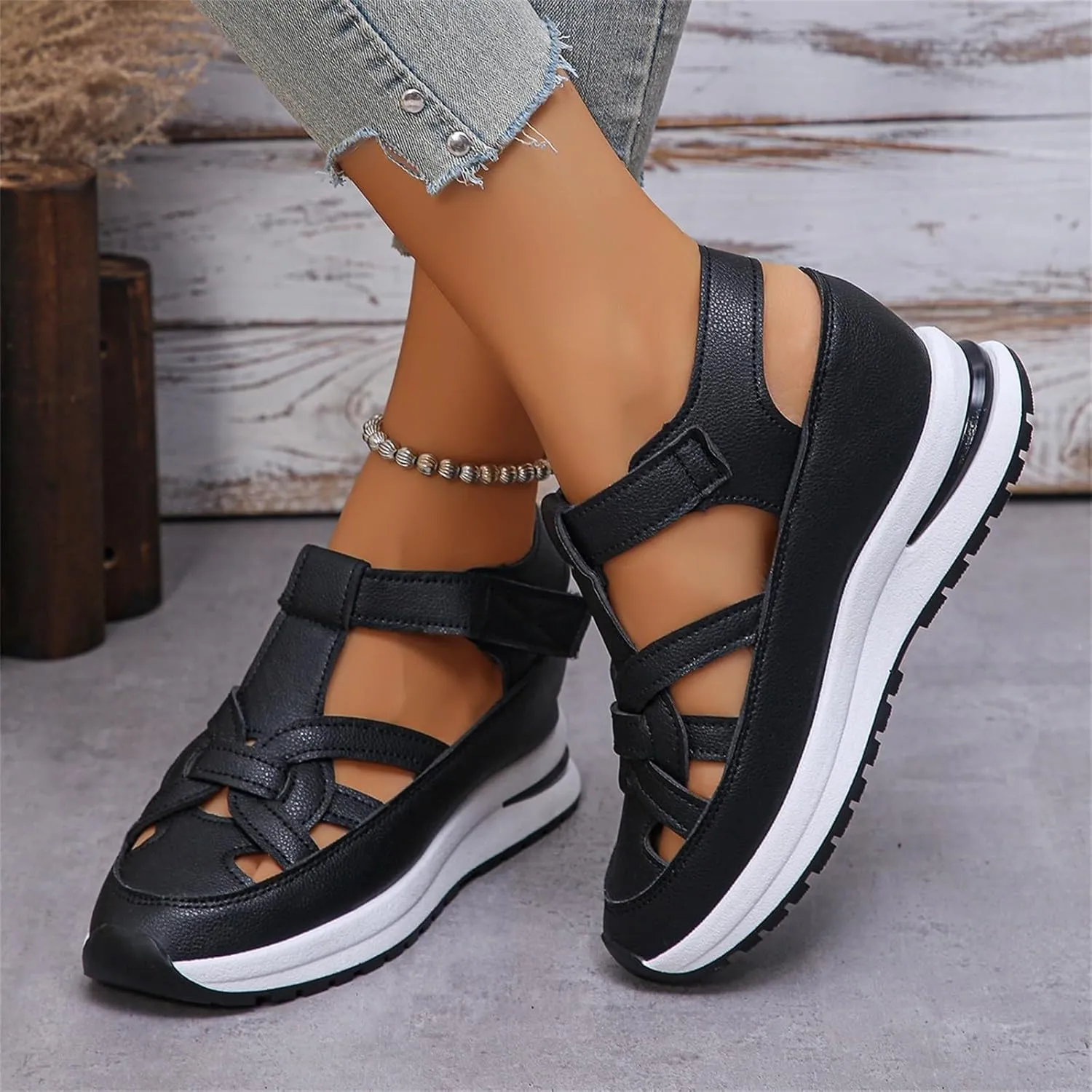 Women's Sandals Summer 2025 Hollow Out Sandals Sport Walking Shoes Breathable Plus Size Casual Sandal Closed Toe Platform Sandal Casual Stylish Roman Shoes 2025