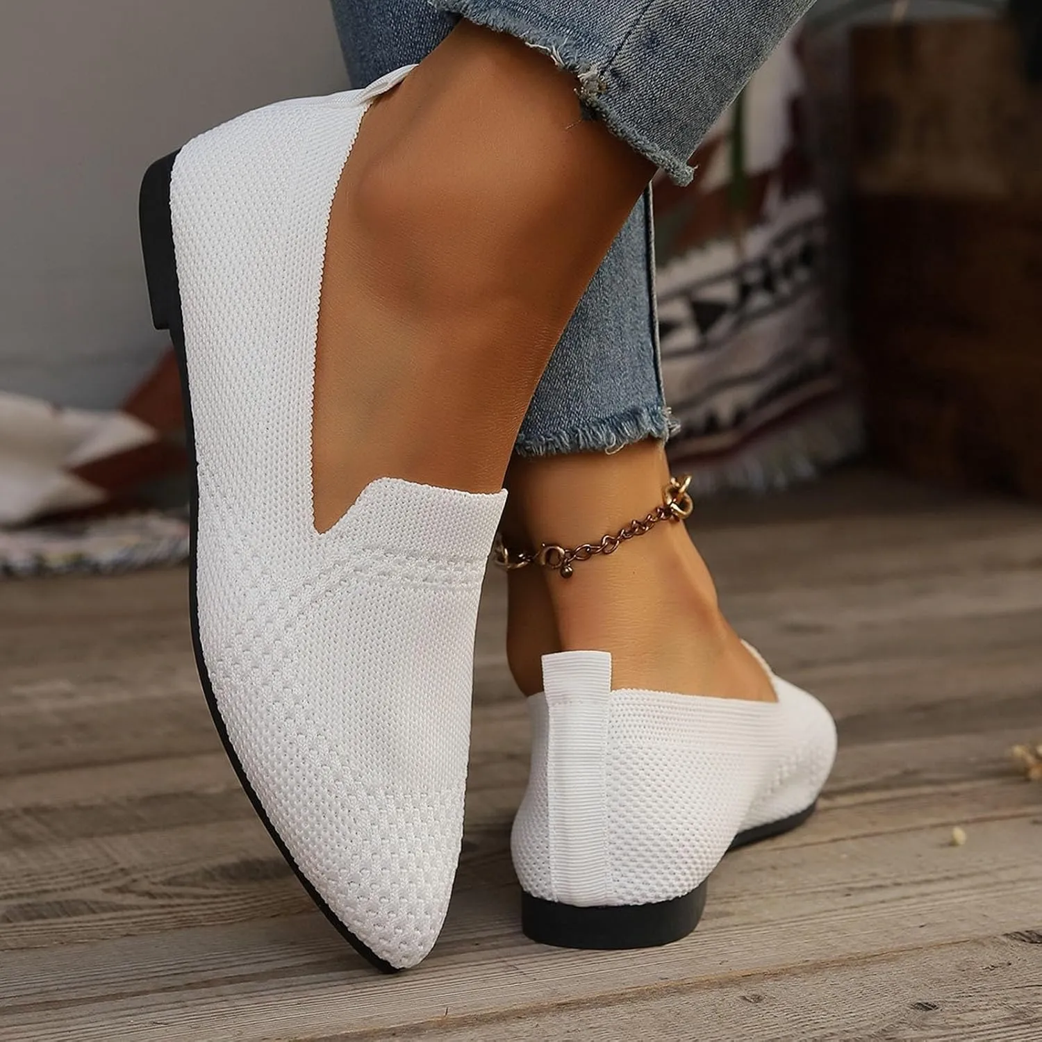 Women's Summer Flat Shoes Fashion Mesh Pointed Toe Breathable Solid Color Casual Shoes Lightweight Dressy Casual Shoes