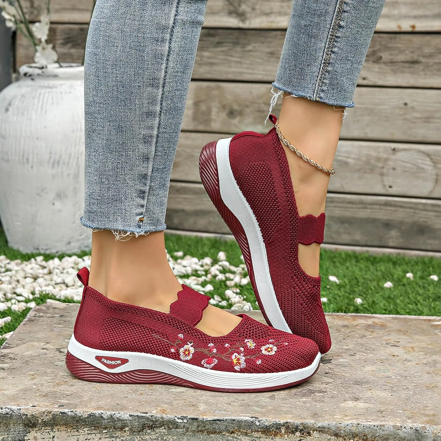 ZSpzx 2025 Women's Mesh Flats Shoes Breathable Slip on Casual Boat Shoes with Flower Embroidered Quick Dry Arch Support Non Slip Running Elastic Sneakers Closed Toe for Gym Travel Daily Wear